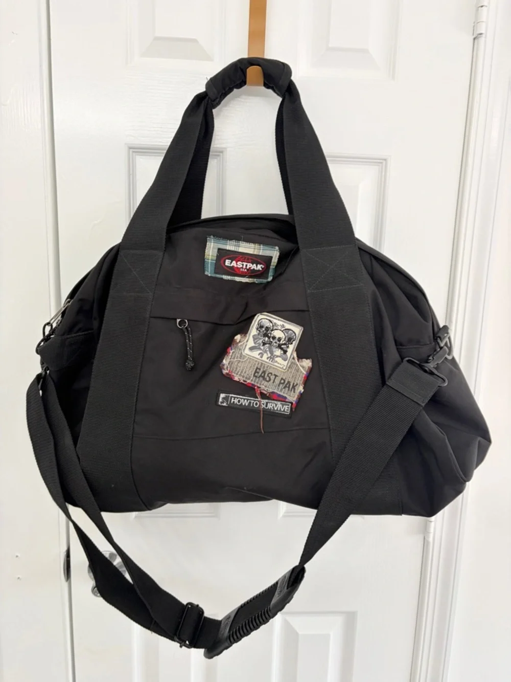 Rare Eastpak How To Survive Skull Patch Duffle Bag•Goth•Grunge•Travel Ready•GUC